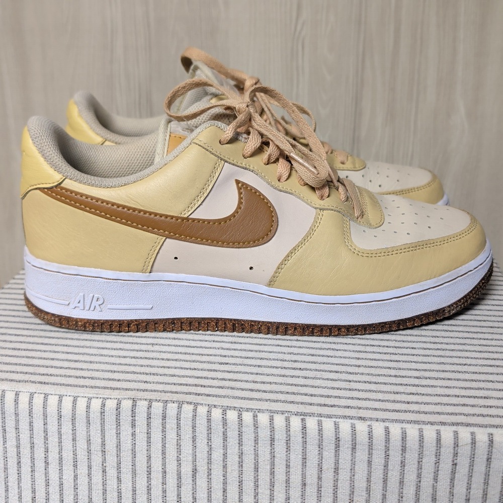 Nike Air Force 1 '07 LV8 Mens 10.5 Pearl White/Ale Brown-Sesame DQ7660-200 Flaws